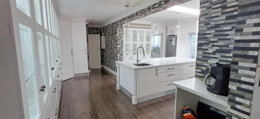 3 Bedroom Property for Sale in Nahoon Valley Park Eastern Cape